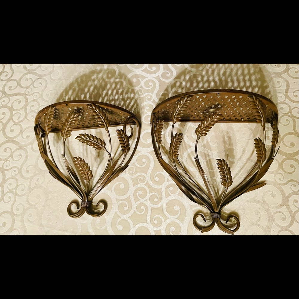 Decorative Metal Wall Shelf: Set of 2 (Pair)